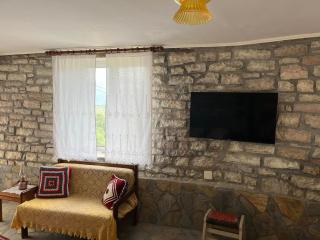 Kleopatra Stone House - Gjirokastër - 0