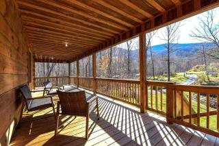 Deer Haven by AvantStay Cabin w Pond Waterfall - Saluda - 7