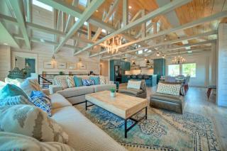 Third Sandbar by AvantStay Guest House Pool - Port Aransas - 1