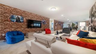 Last Minute Disney Getaway! Private Pool, Hot Tub & Games Room. Book Now! #56579 - Kissimmee - 1