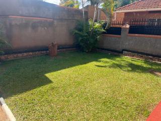 Your Home Away From Home - Kampala - 3