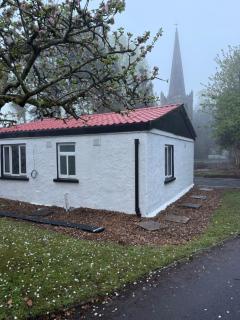 The River Cottage - - 0