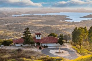 Slice of Heaven by AvantStay Breathtaking Views - Temecula - 0
