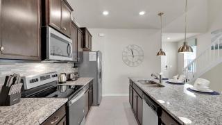 Last Minute Disney Getaway! Private Pool, Hot Tub & Games Room. Book Now! #72773 - Davenport - 4