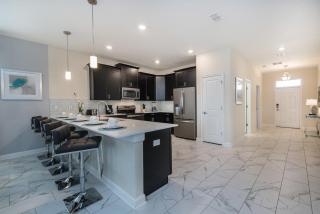 Last Minute Disney Getaway! Private Pool, Hot Tub & Games Room. Book Now! #16402 - Davenport - 3