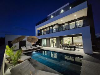 Luxury Villa Vesper- Private Heated Pool, Hot Tub, Rooftop - Vodice - 0