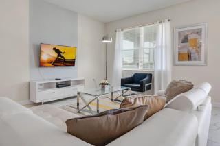 Last Minute Disney Getaway! Private Pool, Hot Tub & Games Room. Book Now! #79675 - Kissimmee - 9