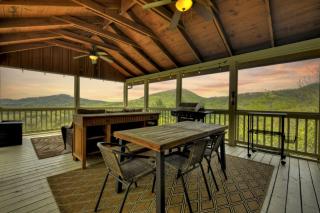 Fireside Bluff - Relax around the fire with lush views - Mineral Bluff - 9