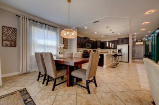 Relax in Modern Luxury Resort Home with Pool! - Kissimmee - 4