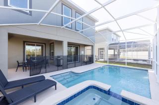 Last Minute Disney Getaway! Private Pool, Hot Tub & Games Room. Book Now! #97715 - Kissimmee - 0
