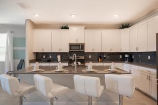 Last Minute Disney Getaway! Private Pool, Hot Tub & Games Room. Book Now! #97715 - Kissimmee - 5