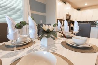 Last Minute Disney Getaway! Private Pool, Hot Tub & Games Room. Book Now! #97715 - Kissimmee - 1