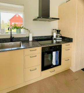 Rural Cottage With Views Over Herrljunga - Ljung - 5