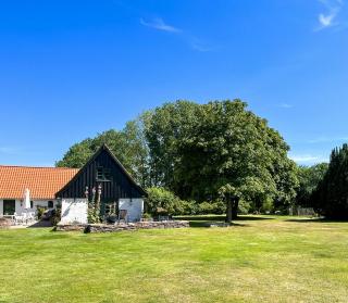 Farmhouse Style Near Balka Beach With Tennis Court - Neksø - 0