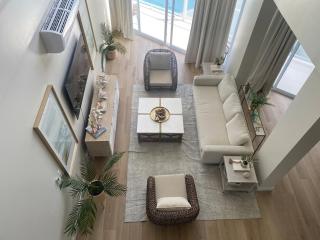 Styles Beach 1A Beachfront Luxury Condo with Pool - 3