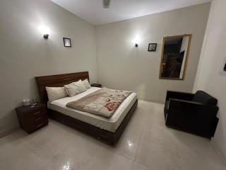 Royal hotel - Lahore - 0
