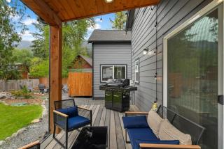 Rainier XL Chalet EV-Hot Tub-Game Room-Guest Suite - Ashford - 5