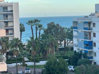 Appartement vue mer très proche de la plage et des commerces - Cagnes-sur-Mer - 0