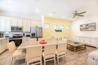Sunny Cottage Near Disney With Margaritaville Resort Island H20 Waterpark Access - 3004Sr - Orlando - 1
