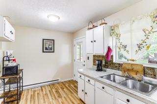 3 Mi to Dtwn Asheville Duplex with Spacious Yard! - Asheville - 3