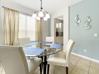 Last Minute Disney Getaway! Private Pool, Hot Tub & Games Room. Book Now! #92429 - Kissimmee - 6