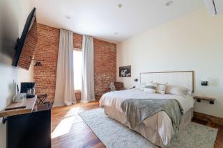 Courtyard King - Room 4 - - 0