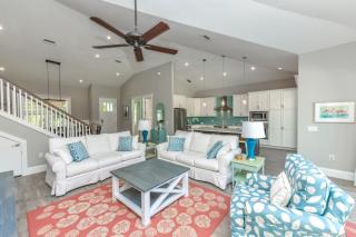 Shes Always Right - Skip to Beach Shops in New Stunning Home PoolSpa Beach Gear Dogs OK - Holmes Beach - 8