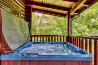 A Touch of Class Holiday home - Gatlinburg - 7