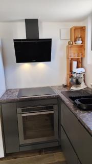 Logement avec jardin et jacuzzi privé au cœur de la Provence pour 2 adultes 1 enfant classé 4 étoiles - Camps-la-Source - 3