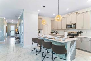 Last Minute Disney Getaway! Private Pool, Hot Tub & Games Room. Book Now! #85895 - Kissimmee - 1