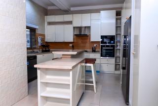 Dees Service Apartment - 4