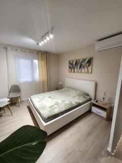 Ne Tirane Apartament - Tirana - 7