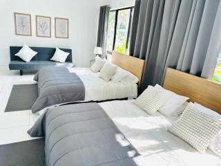 Charming-Modern-Renovated House - Hollywood - 7