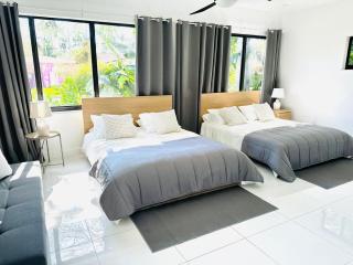 Charming-Modern-Renovated House - Hollywood - 5