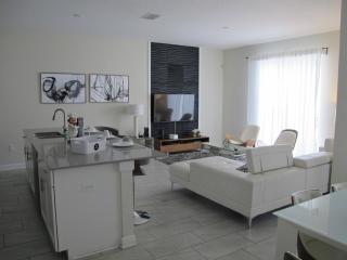 Last Minute Disney Getaway! Private Pool, Hot Tub & Games Room. Book Now! #74801 - Davenport - 4
