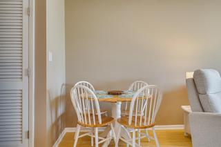 Emerald Isle Condo Near Beach with Screened Porch! - Emerald Isle - 4