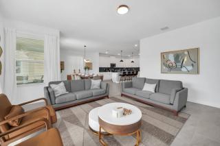 Last Minute Disney Getaway! Private Pool, Hot Tub & Games Room. Book Now! #94435 - Kissimmee - 3