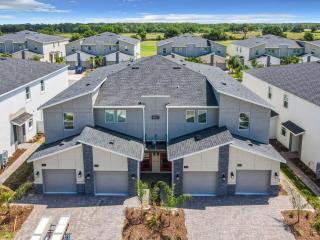 Last Minute Disney Getaway! Private Pool, Hot Tub & Games Room. Book Now! #98295 - Kissimmee - 7