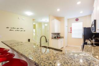 Last Minute Disney Getaway! Private Pool, Hot Tub & Games Room. Book Now! #17124 - Davenport - 4