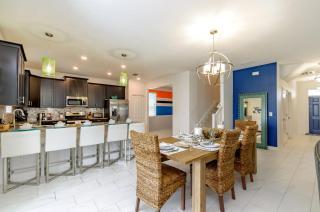 Last Minute Disney Getaway! Private Pool, Hot Tub & Games Room. Book Now! #19326 - Davenport - 1