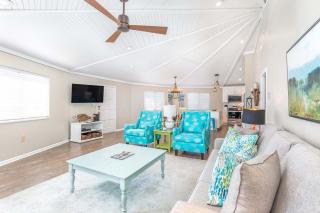 Coastal Breezes - Tybee Island - 4