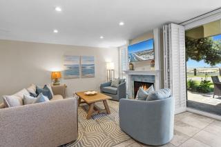 F9 - Beach Cottage Getaway - Oceanside - 7