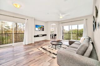 Bright & Modern 2BR Condo with Pool & Hot tub, near Disney! - Orlando - 3
