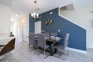 Last Minute Disney Getaway! Private Pool, Hot Tub & Games Room. Book Now! #91277 - Kissimmee - 4