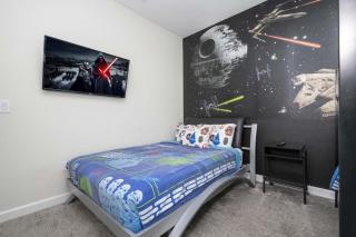 Last Minute Disney Getaway! Private Pool, Hot Tub & Games Room. Book Now! #91277 - Kissimmee - 1