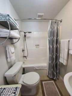 Comfortable Studio #1 Across The Street From The Beach - Blaine - 6