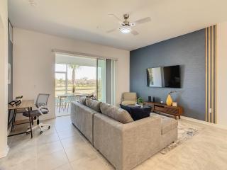 Last Minute Disney Getaway! Private Pool, Hot Tub & Games Room. Book Now! #88029 - Kissimmee - 3