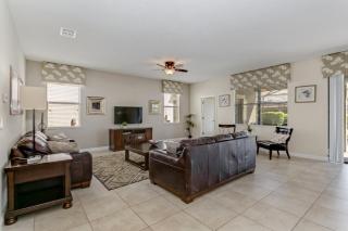 Last Minute Disney Getaway! Private Pool, Hot Tub & Games Room. Book Now! #27650 - Davenport - 4