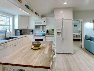 Blue Crab Cottage - Tybee Island - 2