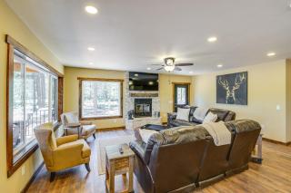 Black Hills Vacation Lodge Deck and Fire Pit! - Newcastle - 7